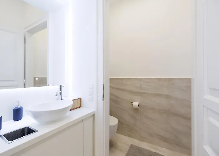 Appartamento Ultra Spacious 3-bedroom 3-bath Steps From Vienna's Historic Heart