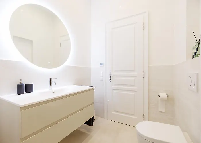 Appartamento Ultra Spacious 3-bedroom 3-bath Steps From Vienna's Historic Heart *